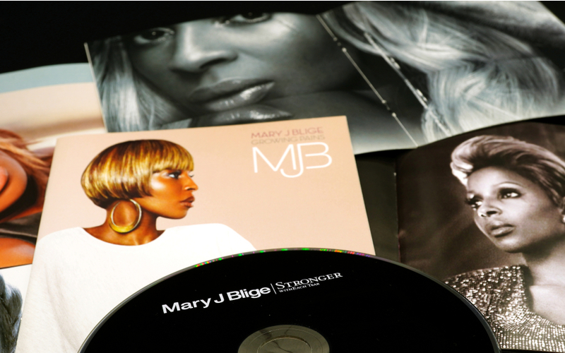 Mary J. Blige Is Thinking of Performing This Song at the Super Bowl –  Billboard